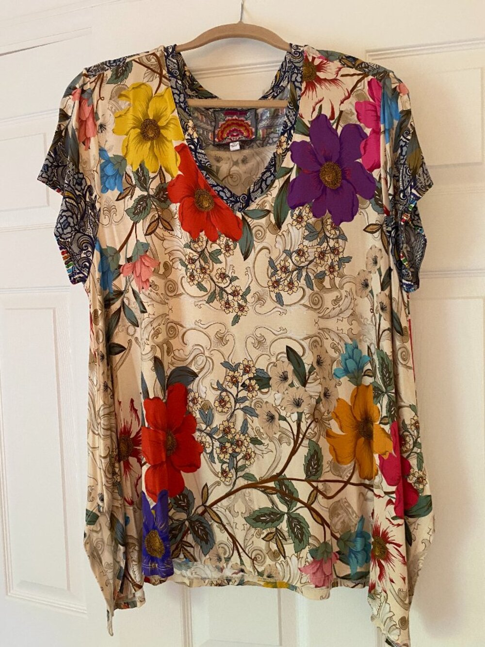 Johnny Was Rayon asymmetrical cap-sleeve tunic